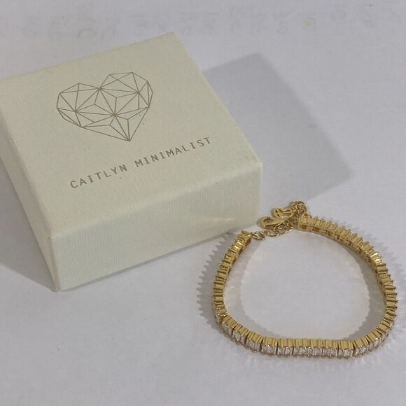 Caitlyn Minimalist Cubic Zirconia 18k Gold Plated Tennis Bracelet With Box - Picture 8 of 8